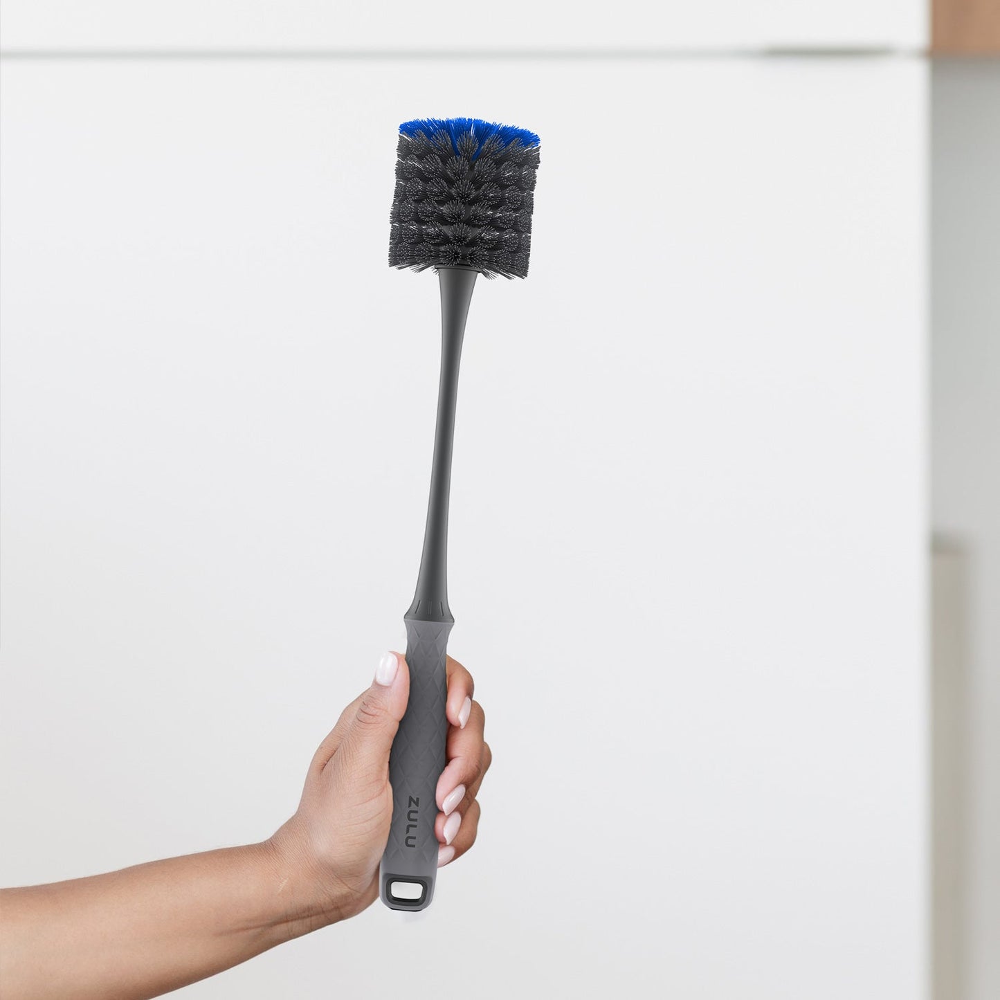 bottle-and-straw-cleaning-brush-set-g6 Zulu_Bottle_Brush_Holding.jpg